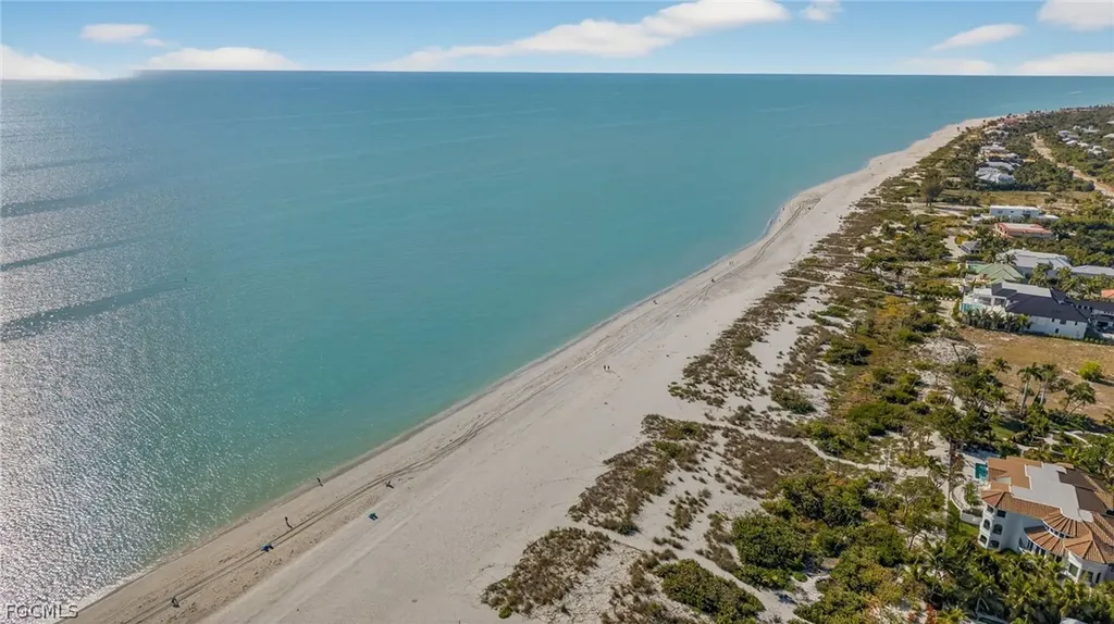 686 Emeril Court Sanibel FL 33957
