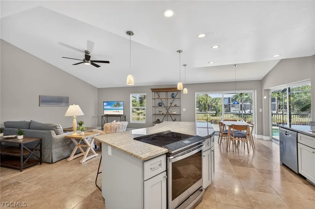 686 Emeril Court Sanibel FL 33957