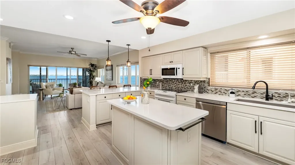 14811 Laguna Drive Fort Myers FL 33908