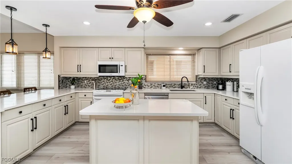 14811 Laguna Drive Fort Myers FL 33908
