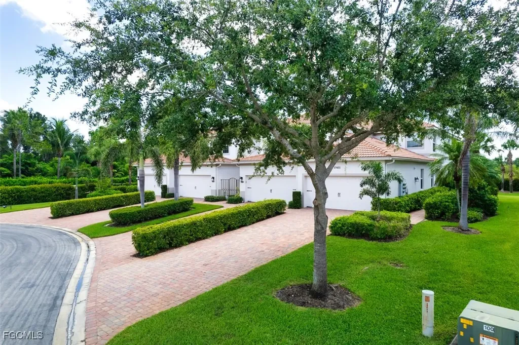 17451 Old Harmony Drive Fort Myers FL 33908