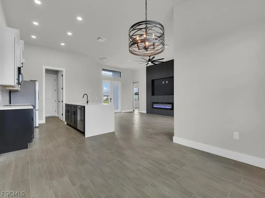 4215 NW 32nd Lane Cape Coral FL 33993