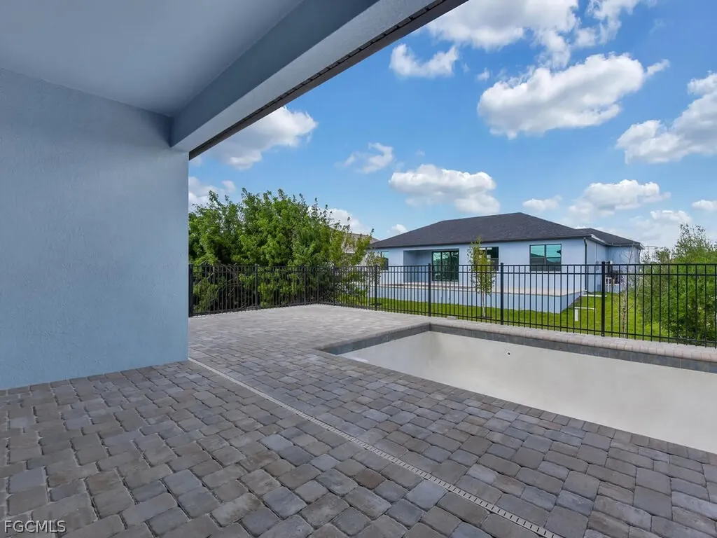 4215 NW 32nd Lane Cape Coral FL 33993