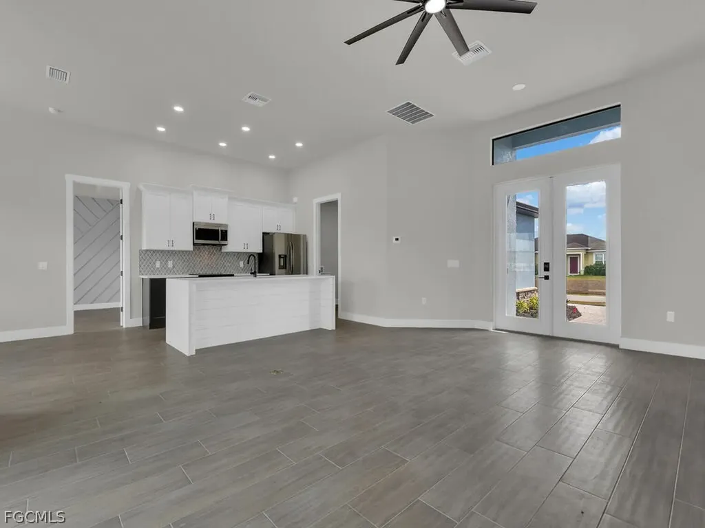 4215 NW 32nd Lane Cape Coral FL 33993