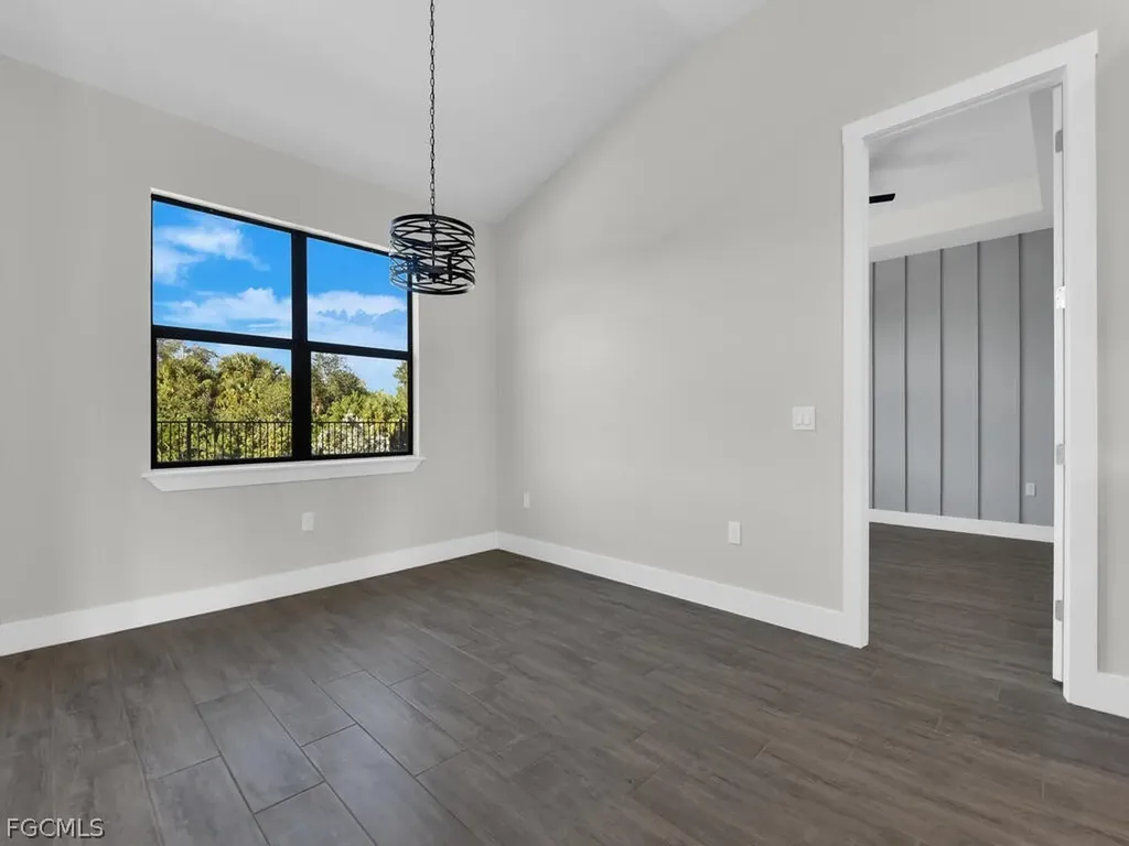3025 NW 41st Place Cape Coral FL 33993