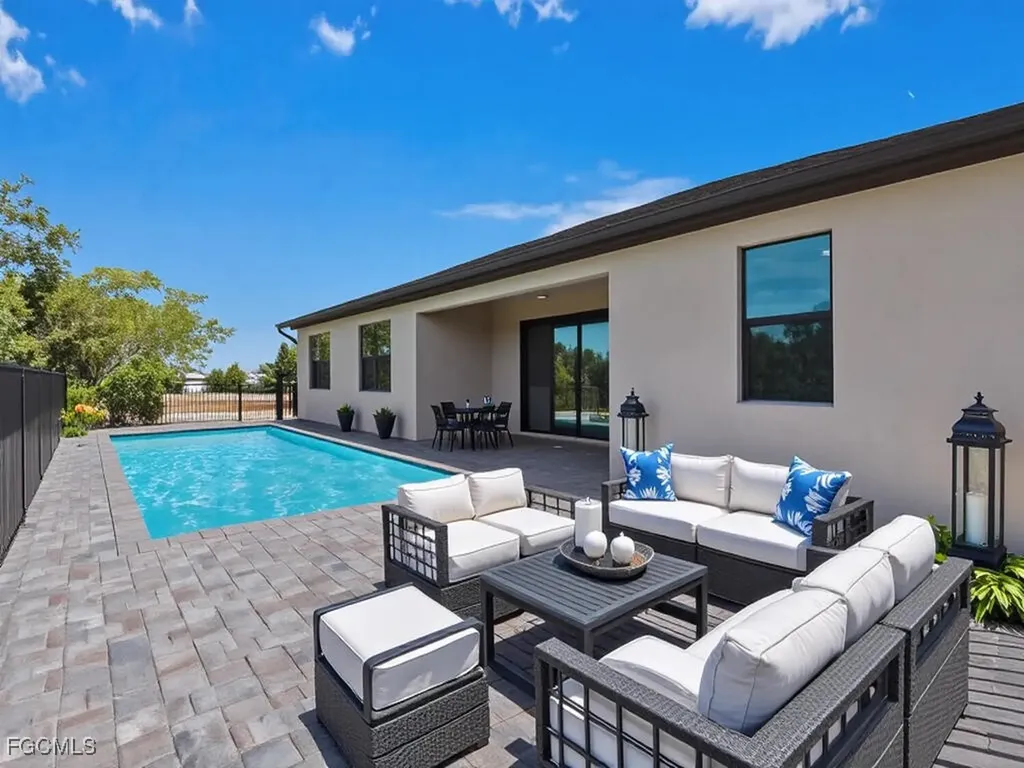 3025 NW 41st Place Cape Coral FL 33993