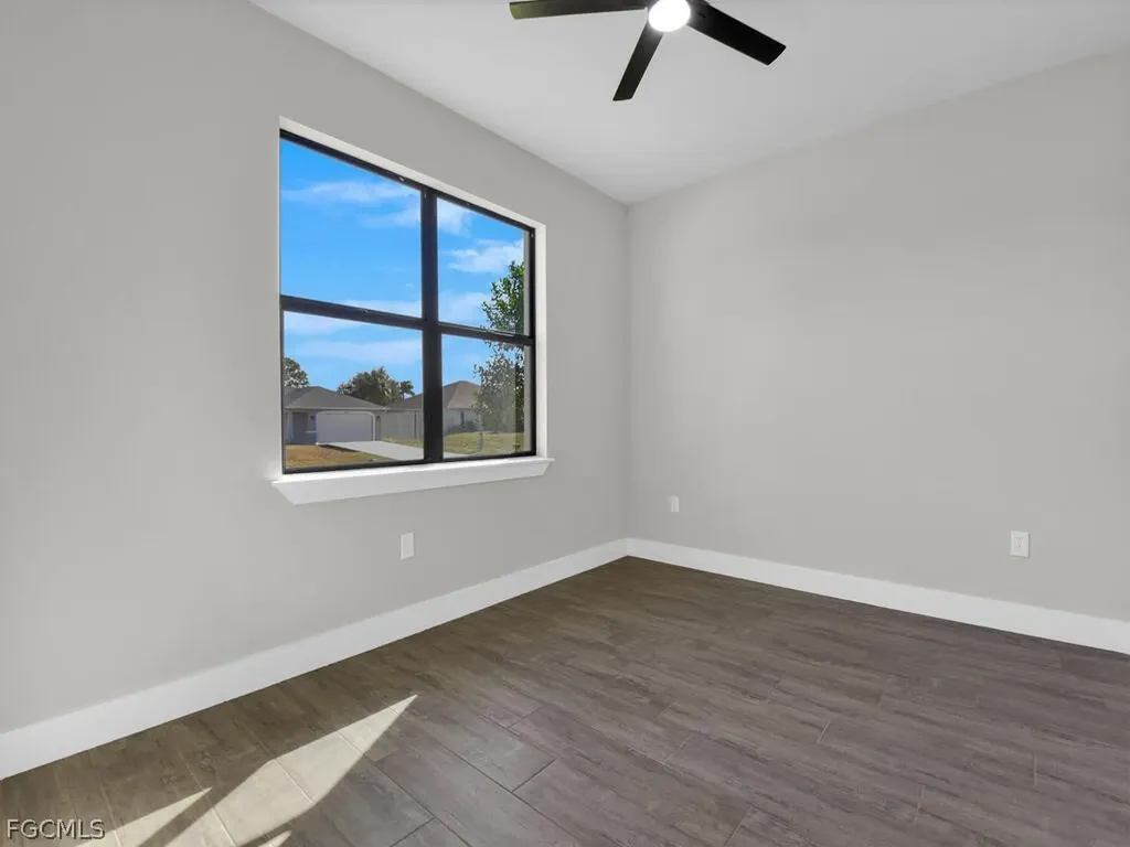 3025 NW 41st Place Cape Coral FL 33993