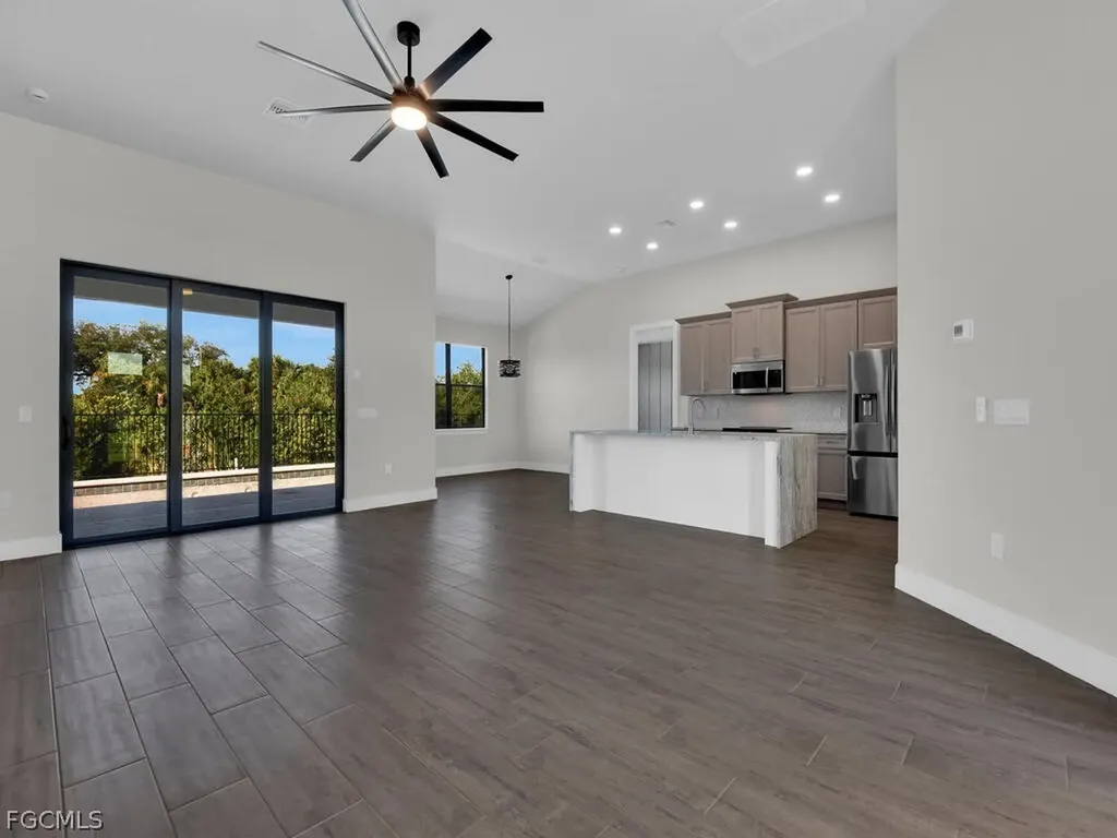 3025 NW 41st Place Cape Coral FL 33993