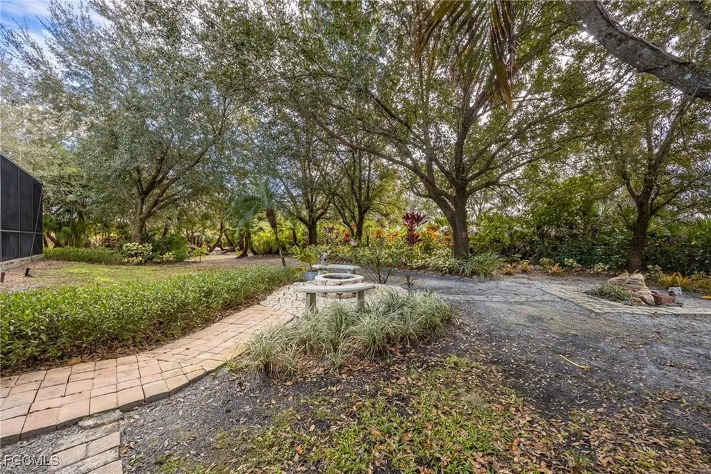 22912 Dayflower Lane Alva FL 33920