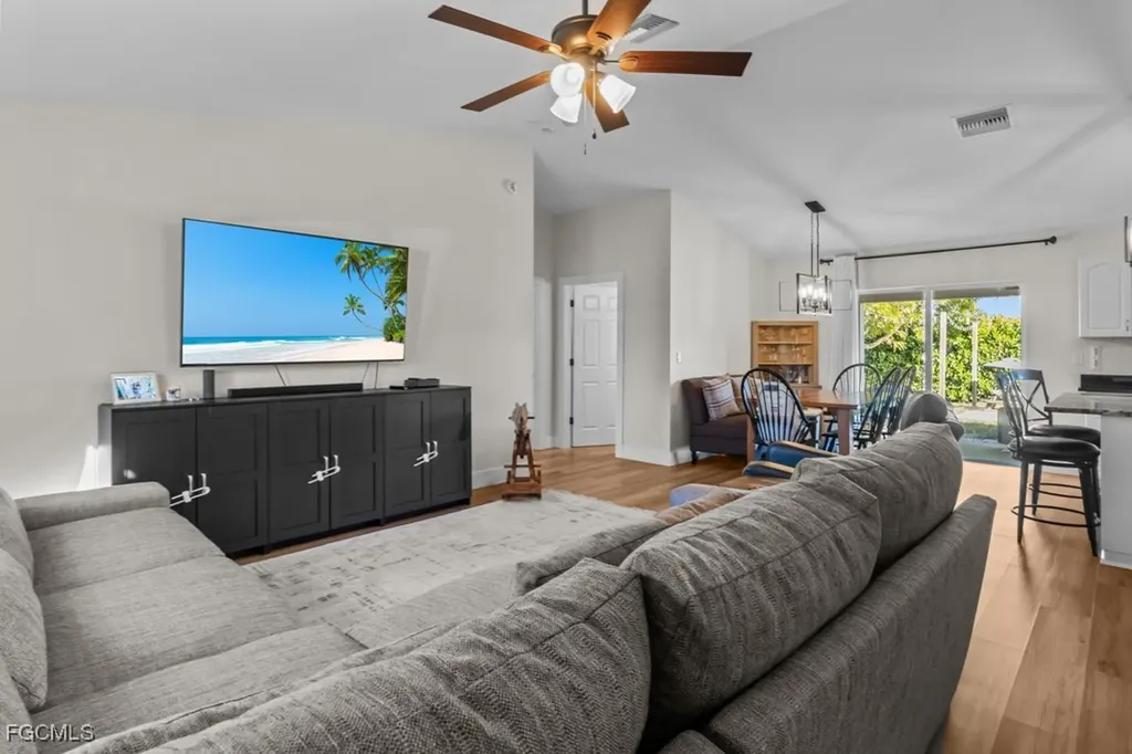 1809 NW 27th Avenue Cape Coral FL 33993