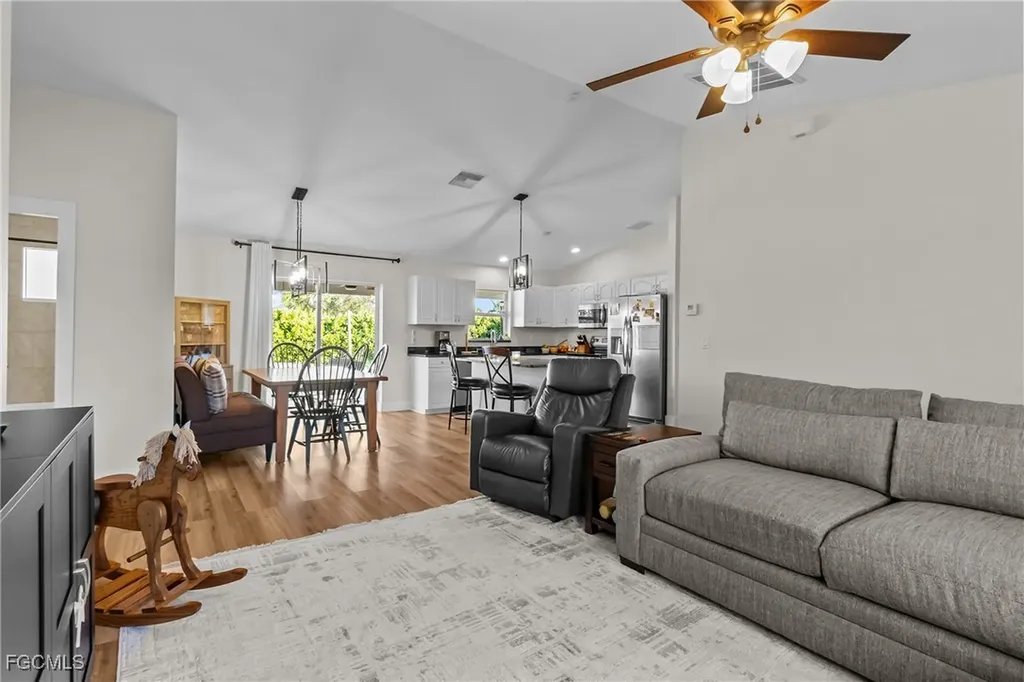1809 NW 27th Avenue Cape Coral FL 33993