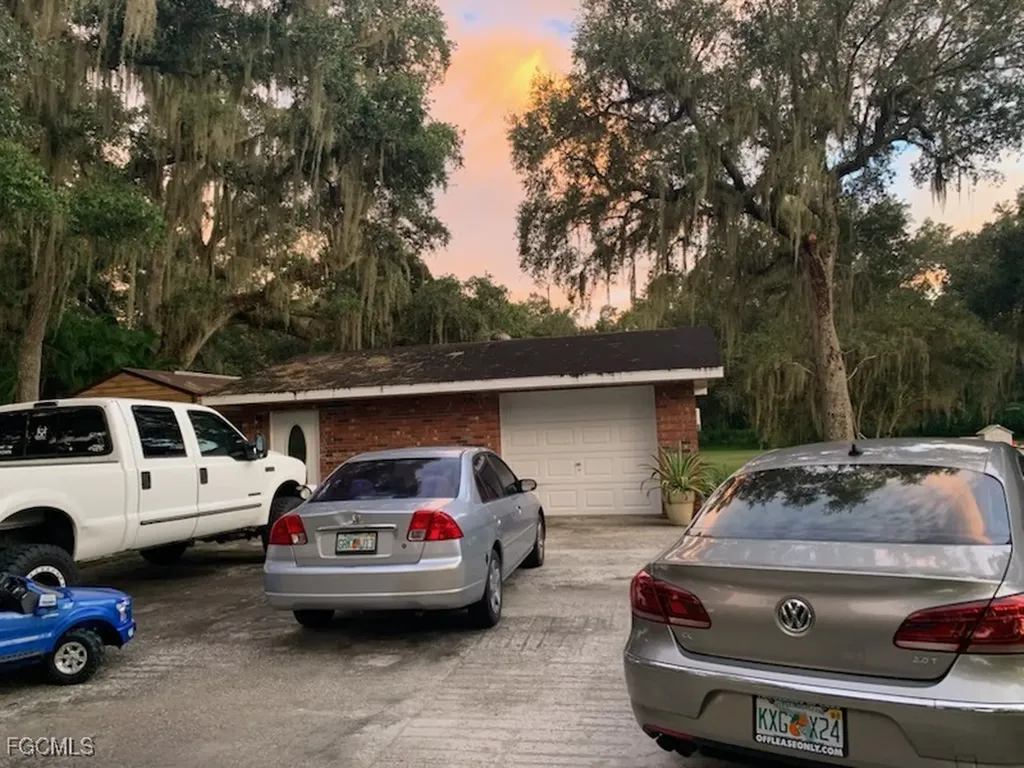 1221 SW Skates Street Arcadia FL 34266