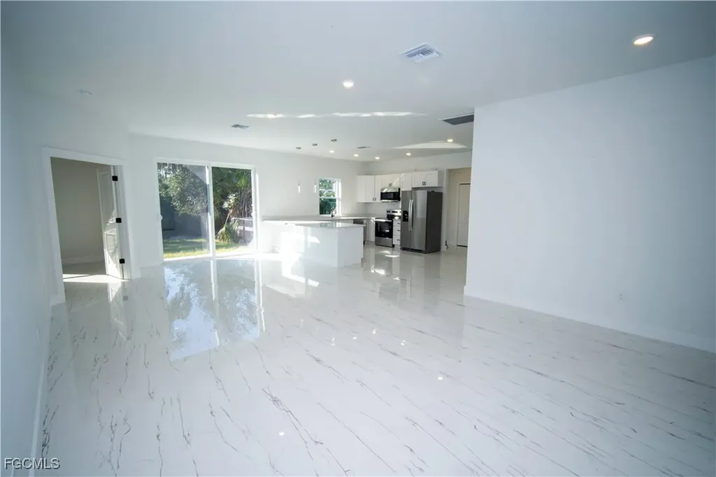 18141 E Wintergarden Avenue Port Charlotte FL 33948