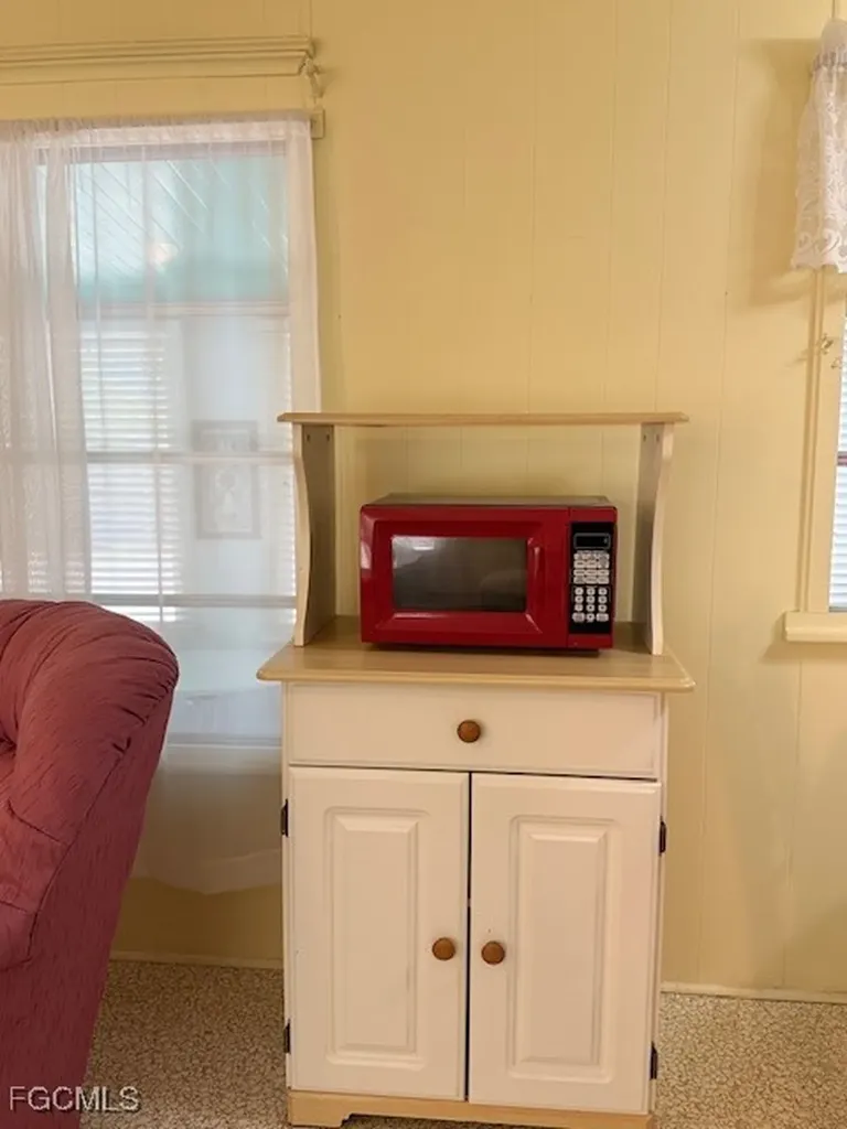 5558 Palm Beach Boulevard Fort Myers FL 33905