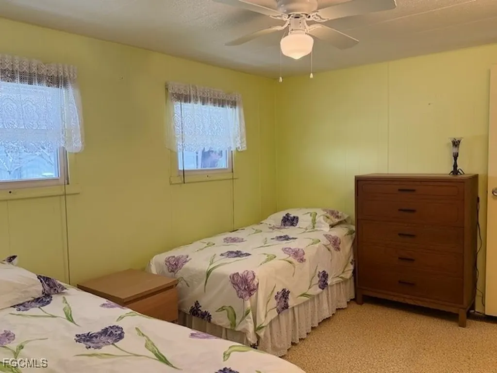 5558 Palm Beach Boulevard Fort Myers FL 33905