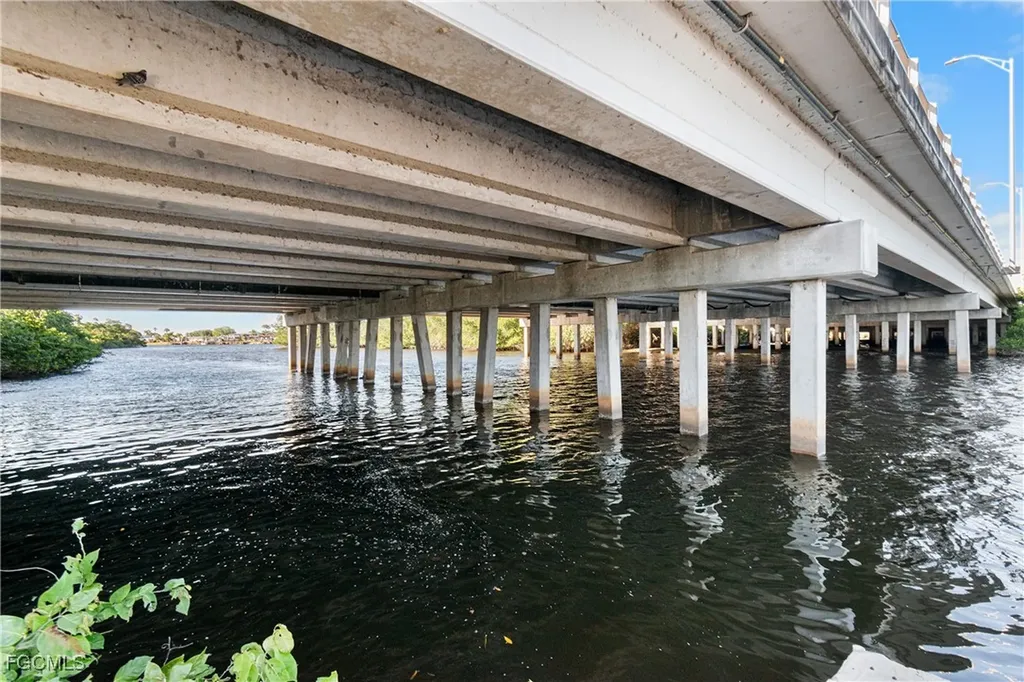 5558 Palm Beach Boulevard Fort Myers FL 33905