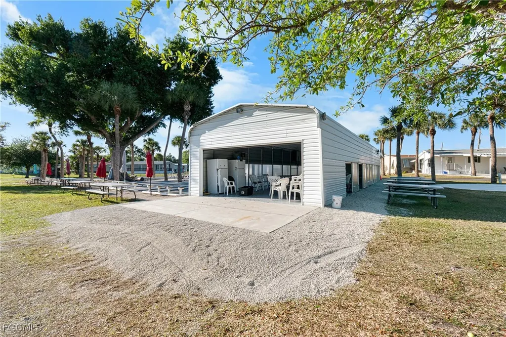 5558 Palm Beach Boulevard Fort Myers FL 33905