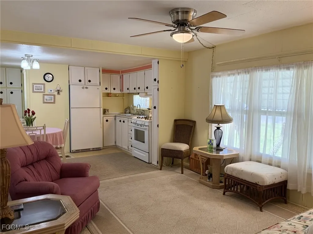 5558 Palm Beach Boulevard Fort Myers FL 33905