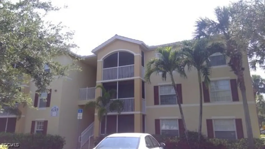 4122 Residence Drive Fort Myers FL 33901