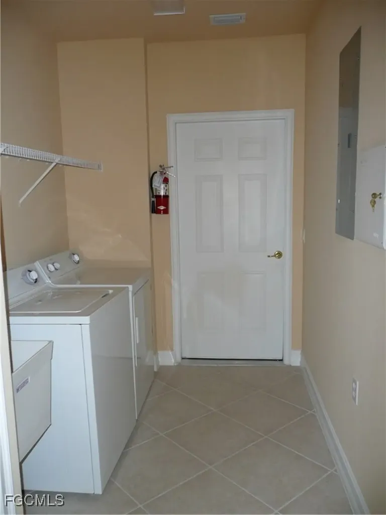 9281 Triana Terrace Fort Myers FL 33912