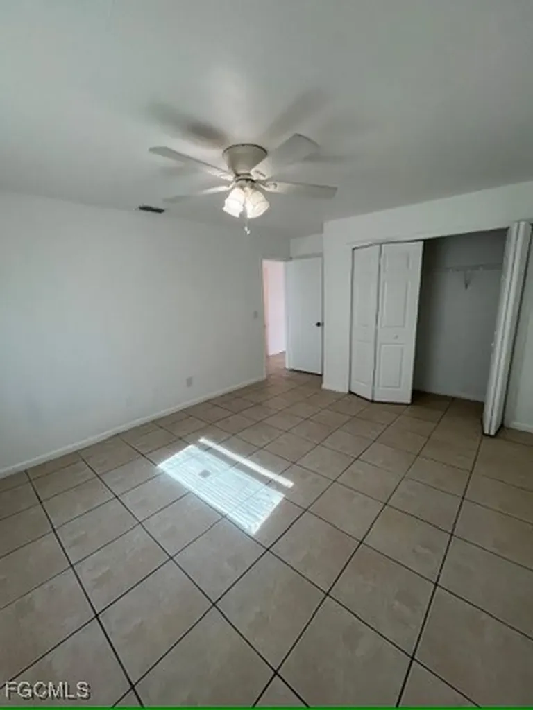 13861 1st Street Fort Myers FL 33905