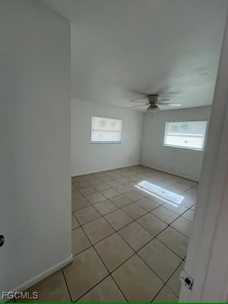 13861 1st Street Fort Myers FL 33905
