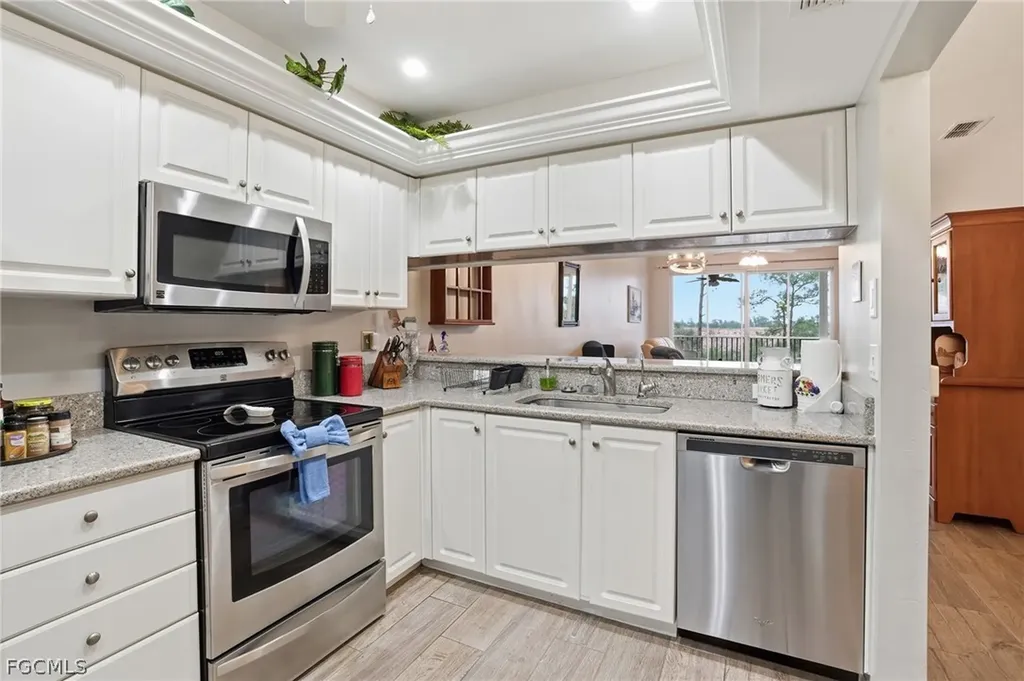 14801 Park Lake Drive Fort Myers FL 33919
