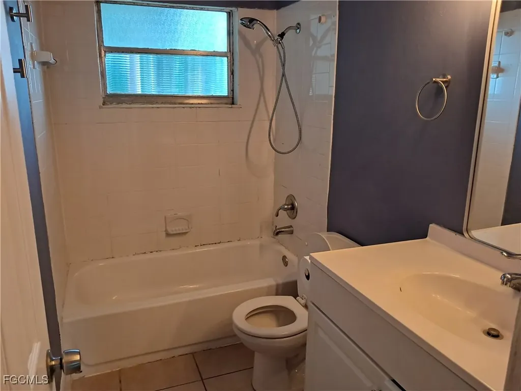 13914 Nassau Street Fort Myers FL 33905