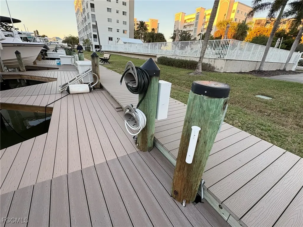 Dock 27 - 4351 Bay Beach Lane Fort Myers Beach FL 33931-5955