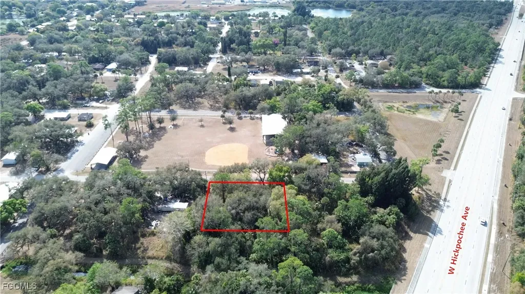 Suwanee Avenue Labelle FL 33935