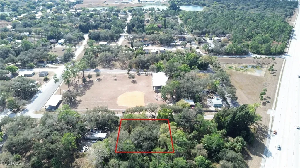 Suwanee Avenue Labelle FL 33935