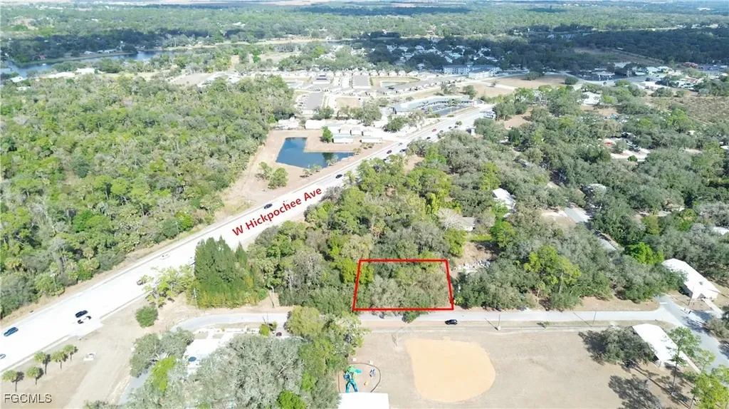 Suwanee Avenue Labelle FL 33935