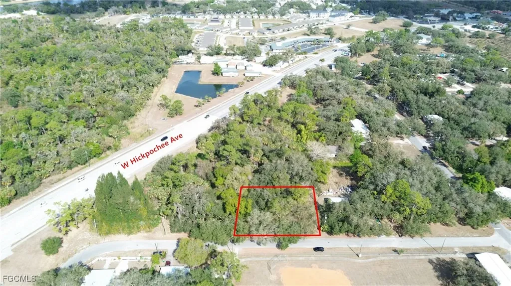 Suwanee Avenue Labelle FL 33935