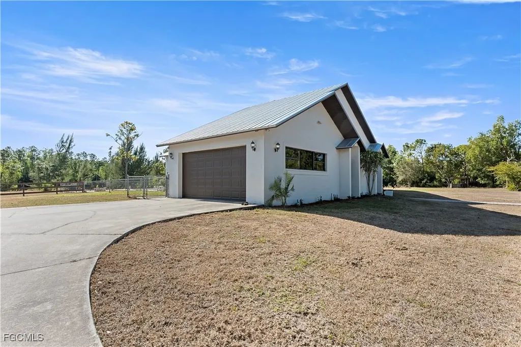 12751 Palmetto Pines Drive Cape Coral FL 33909
