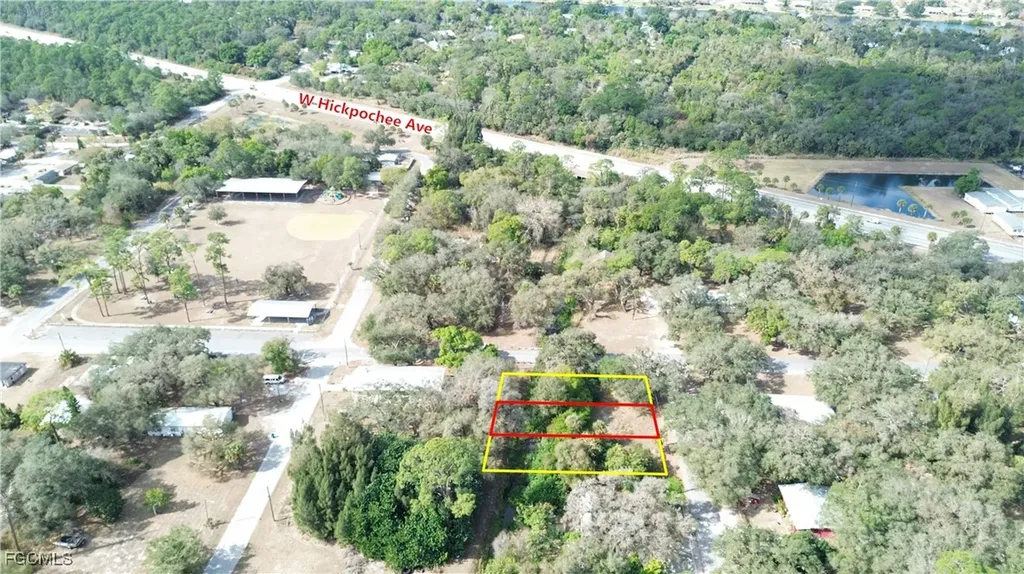 851 Caloosahatchee Avenue Labelle FL 33935