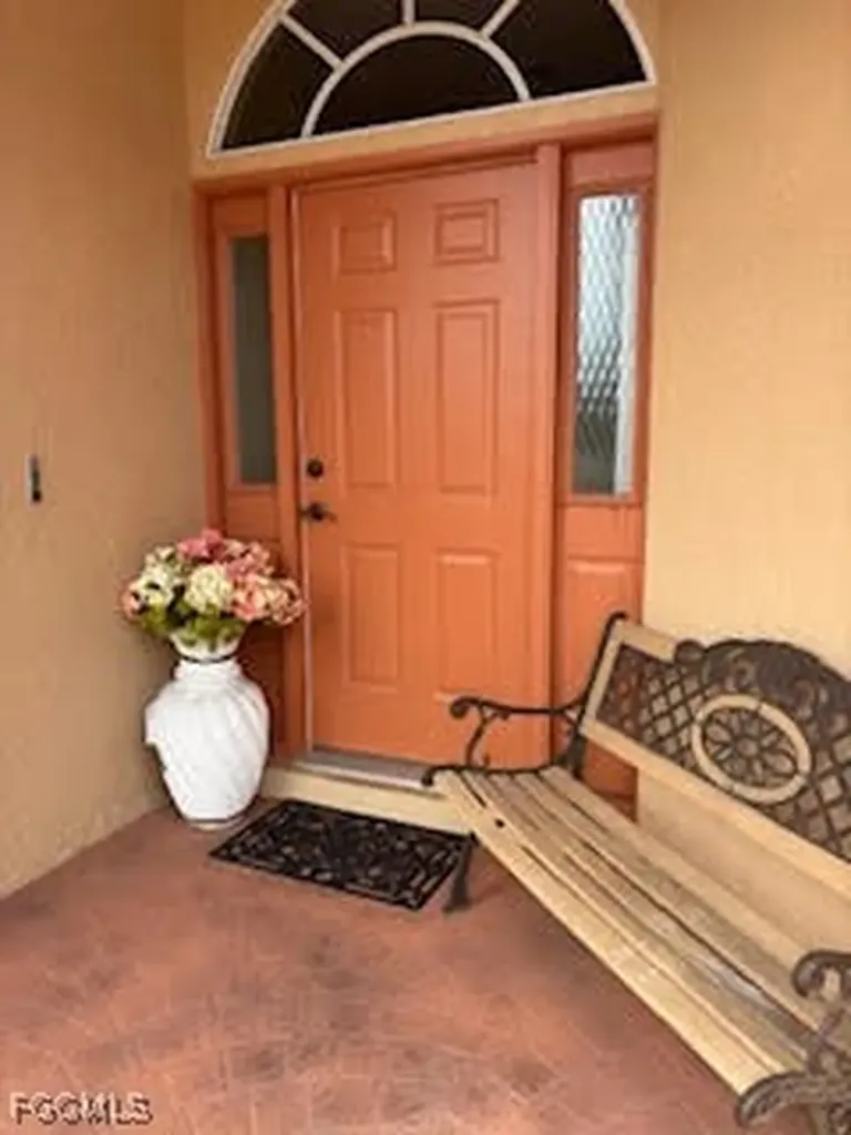 1900 Corona Del Sire Drive North Fort Myers FL 33917