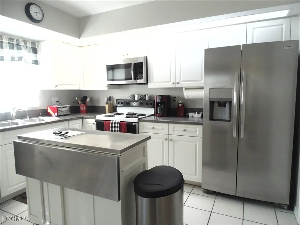 1900 Corona Del Sire Drive North Fort Myers FL 33917