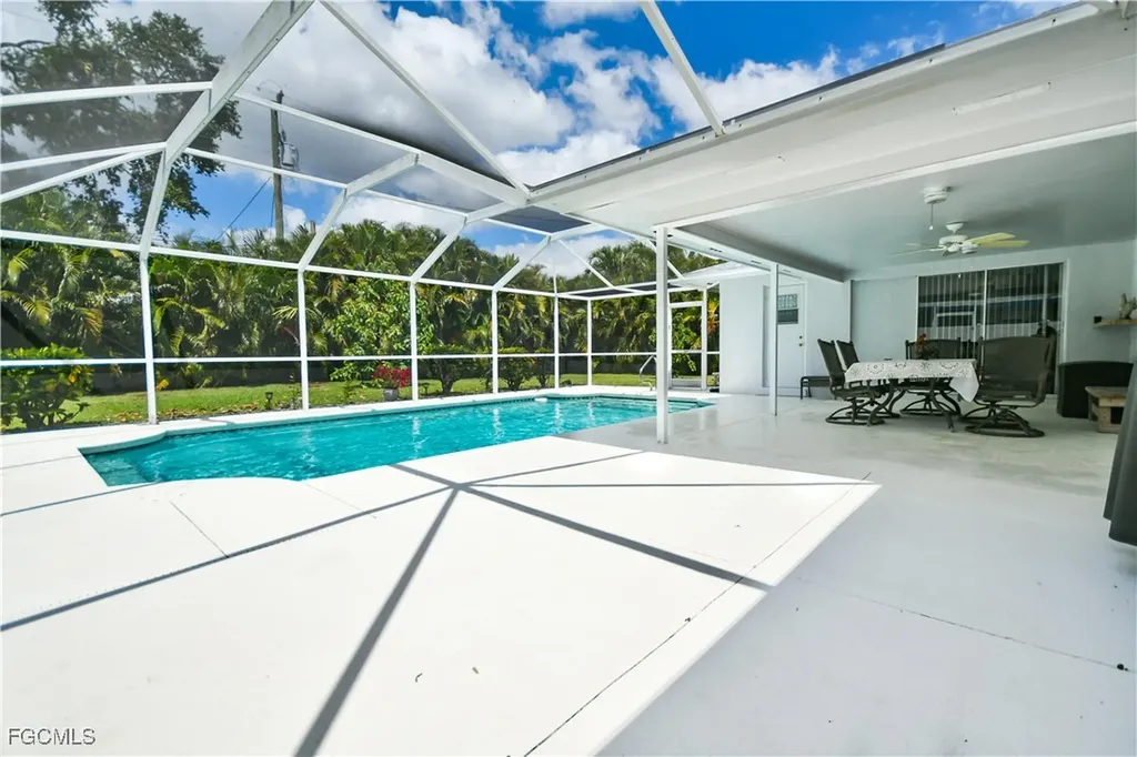 3802 SE 4th Avenue Cape Coral FL 33904