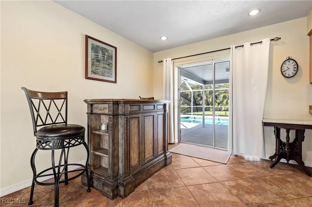3802 SE 4th Avenue Cape Coral FL 33904