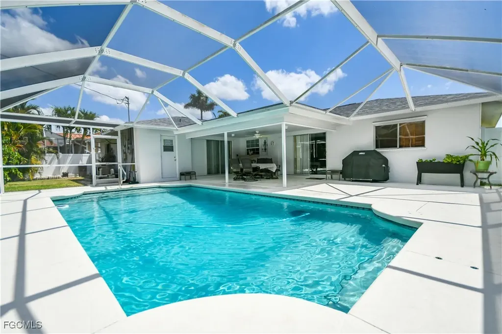 3802 SE 4th Avenue Cape Coral FL 33904