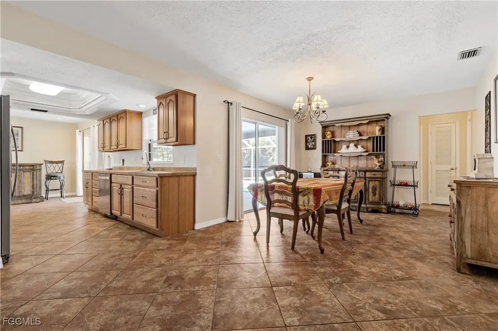 3802 SE 4th Avenue Cape Coral FL 33904