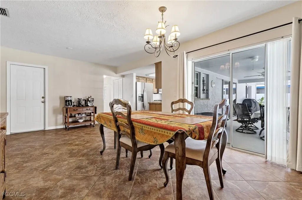3802 SE 4th Avenue Cape Coral FL 33904