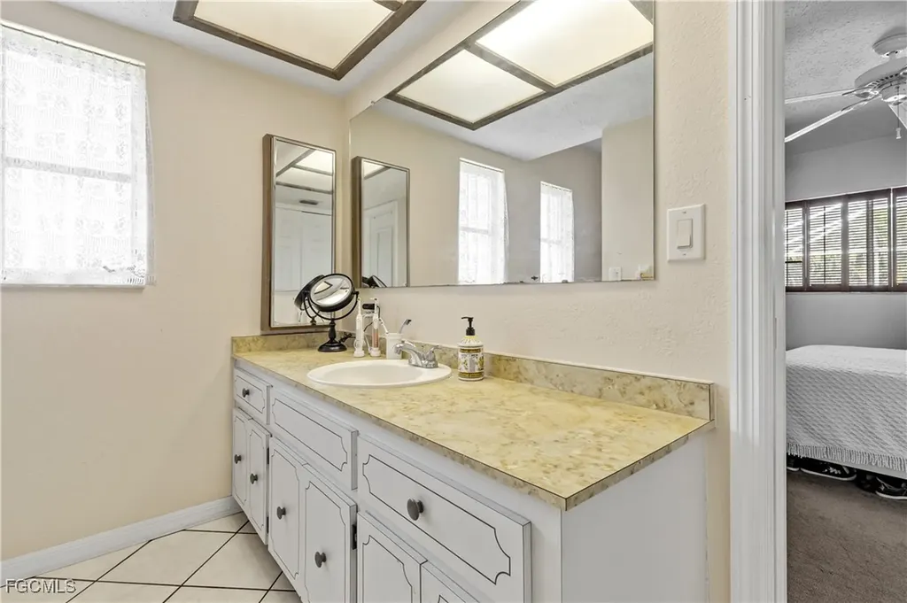 3802 SE 4th Avenue Cape Coral FL 33904