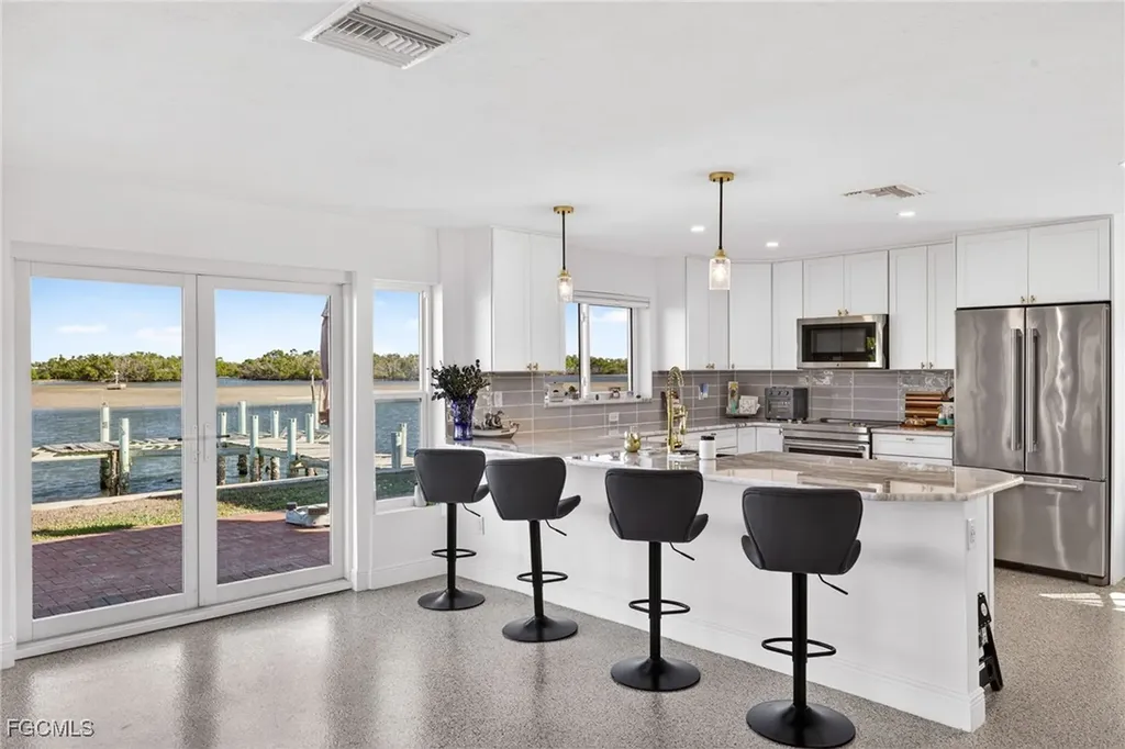 867 Oak Street Fort Myers Beach FL 33931