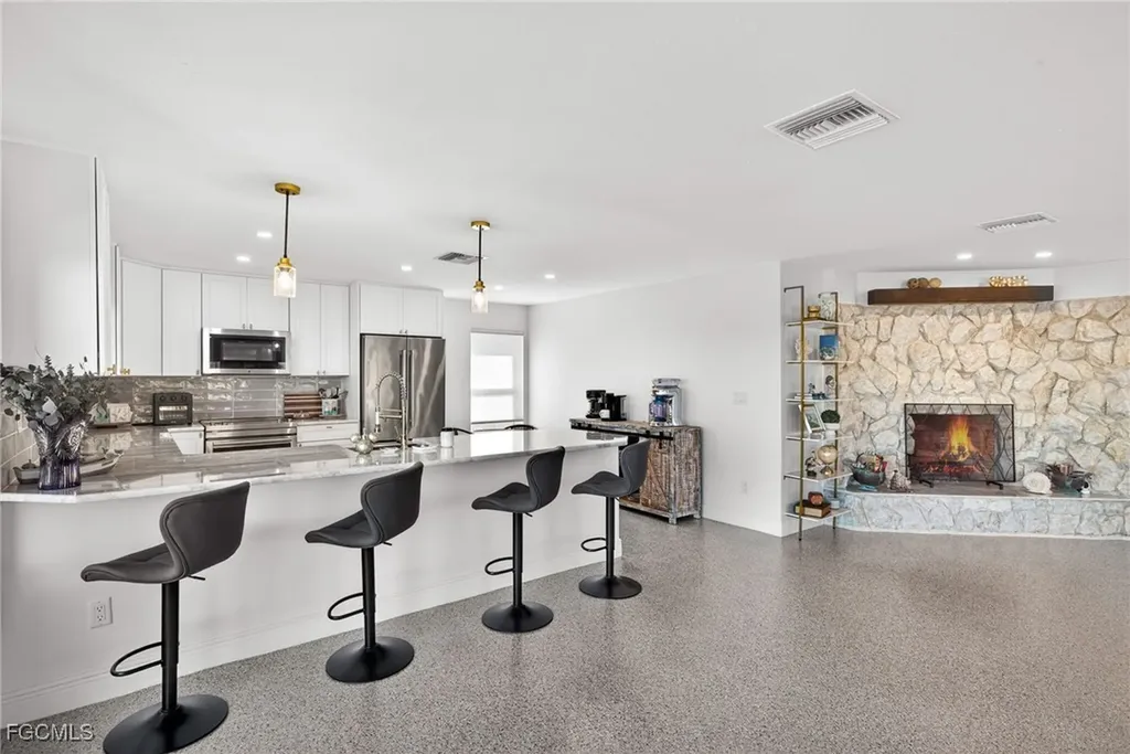 867 Oak Street Fort Myers Beach FL 33931