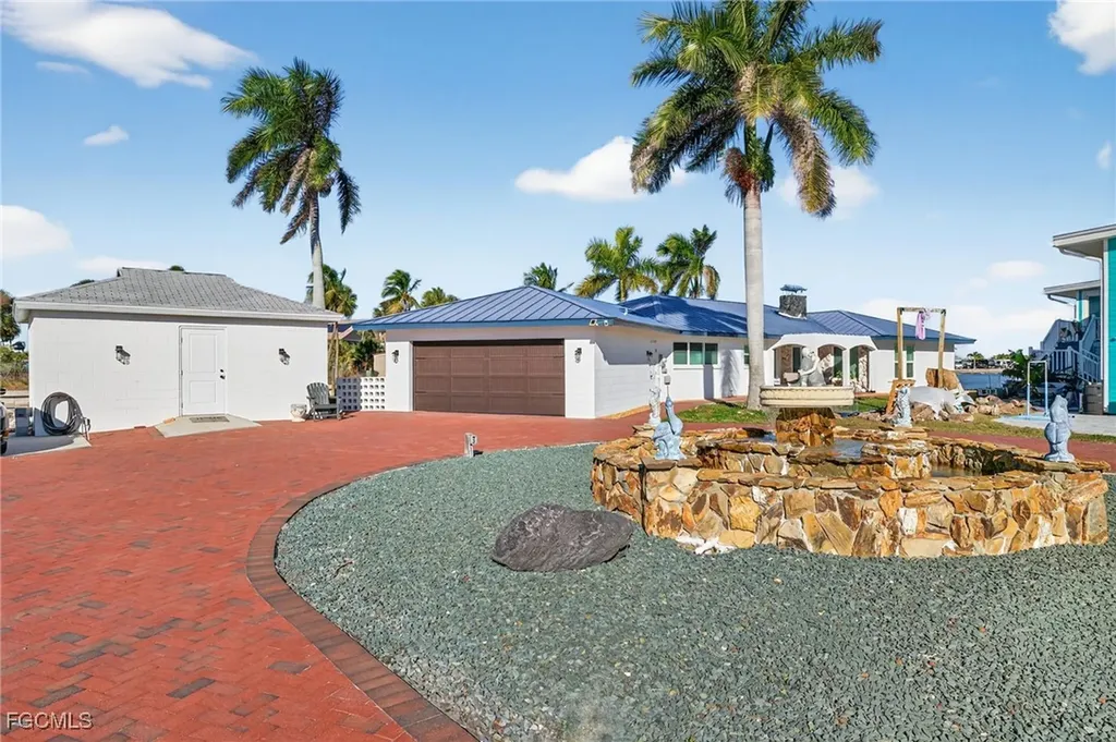867 Oak Street Fort Myers Beach FL 33931