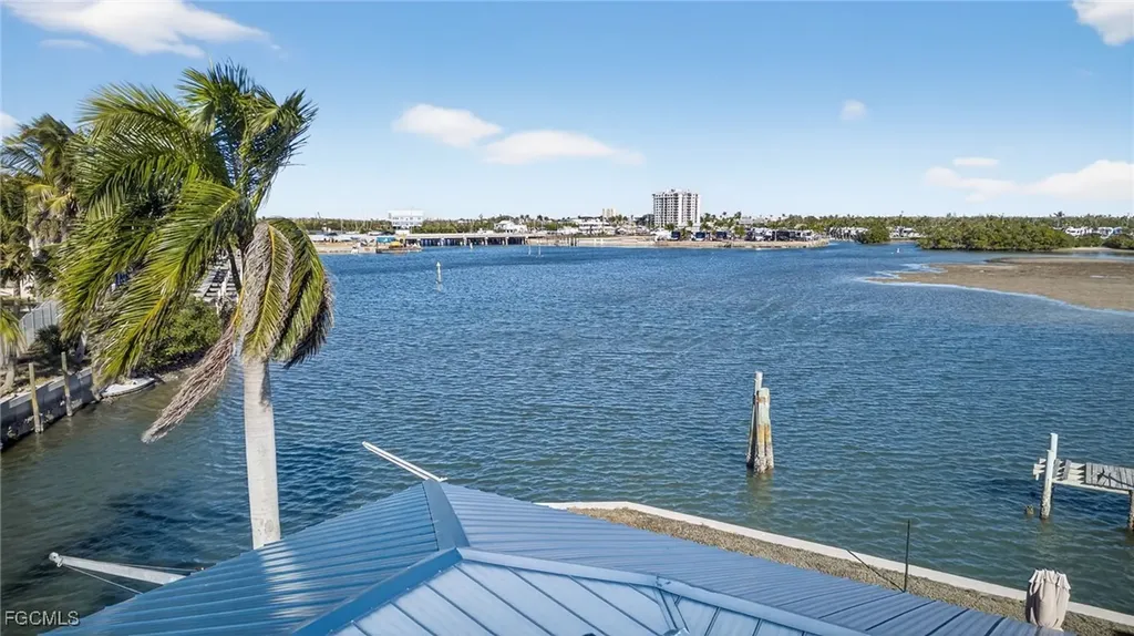 867 Oak Street Fort Myers Beach FL 33931
