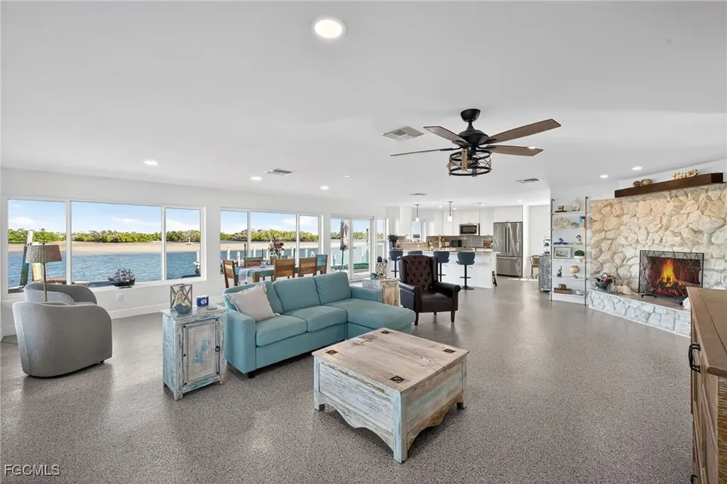 867 Oak Street Fort Myers Beach FL 33931