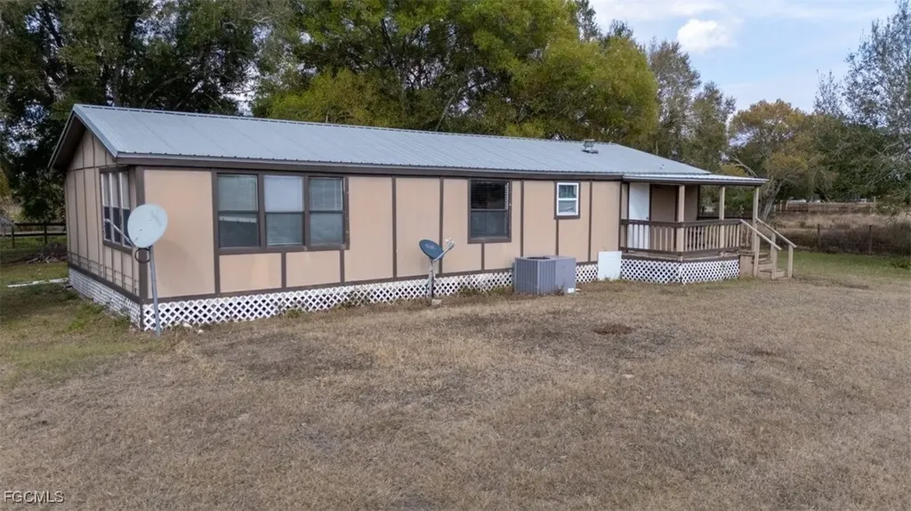 1155 Coffey Road Moore Haven FL 33471