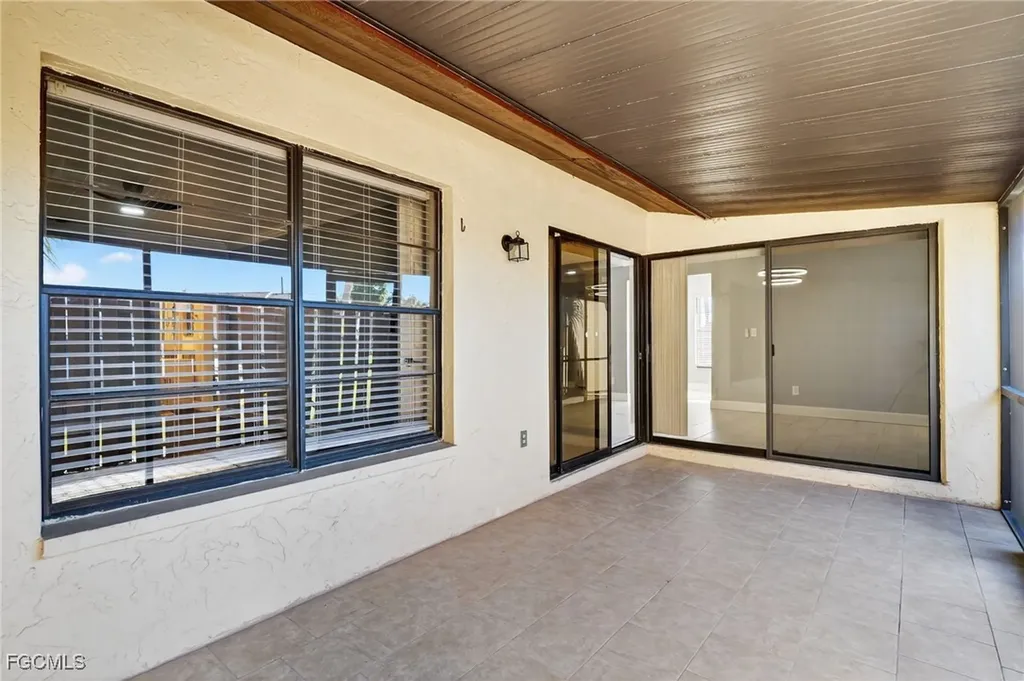 1209 SE 8th Street Cape Coral FL 33990
